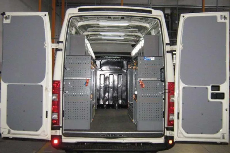 Brauchen Sie eine Fahrzeugeinrichtung, die sich den Vertreterbedürfnissen perfekt anpasst? Bild: Brauchen Sie eine Fahrzeugeinrichtung, die sich den Vertreterbedürfnissen perfekt anpasst?