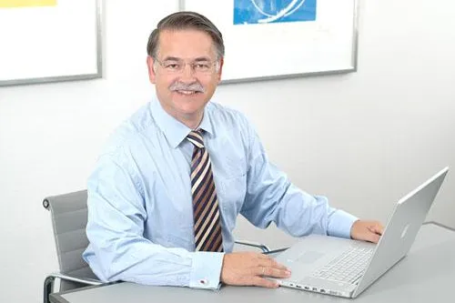 Bild: Neuer Bildungsnavigator im Internet - Entdecken, was Bildung bringt