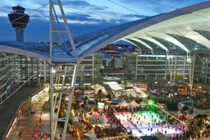 Bild: Advent am Airport – Stimmungsvoller Wintermarkt am Flughafen München