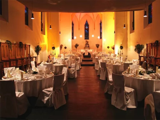 Bild: Kloster Culinarium - Festlicher Weinmenüabend in der ehemaligen Klosterkirche