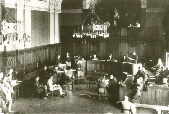 Bild: Szenische Lesung "Der Prozess Talaat Pascha - Der Völkermord an den Armeniern vor dem Landgericht Berlin"