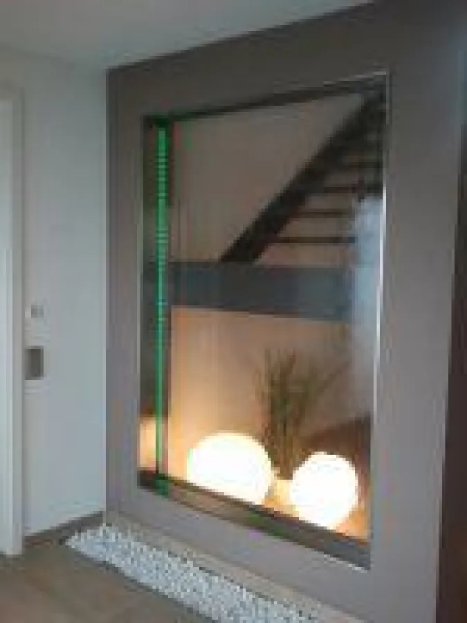 Glaswasserwand im Bauzentrum München - Poing