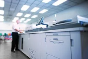 Bild: Ricoh erweitert sein Angebot an Druckservern für Farb-Produktionsdrucksysteme