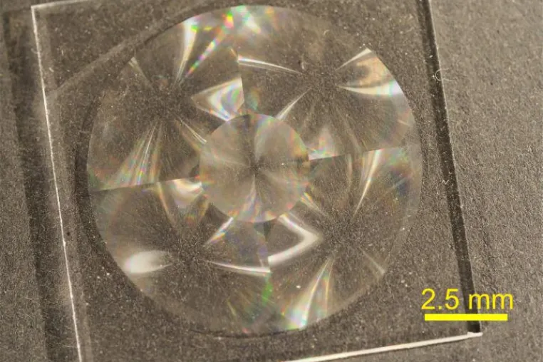 Bild: TU Ilmenau erforscht innovative mikrooptische Bauelemente für neuartige Anwendungen