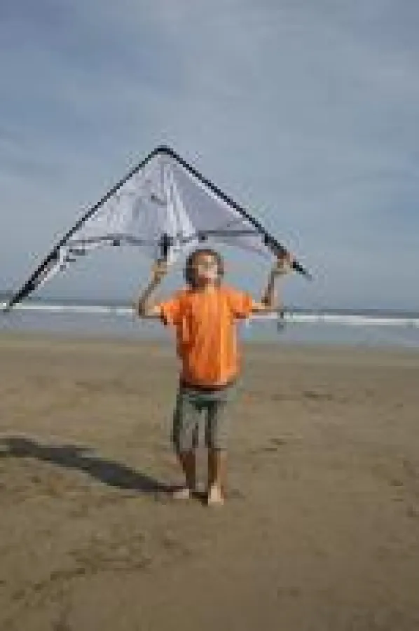 Echter Freizeitspaß für Kids mit dem Zeruko Lenkdrachen von Tribord.