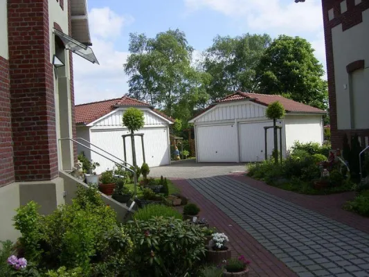 Bild: Neu für Estelit-Fertiggaragen - 10 Jahre Gewährleistung