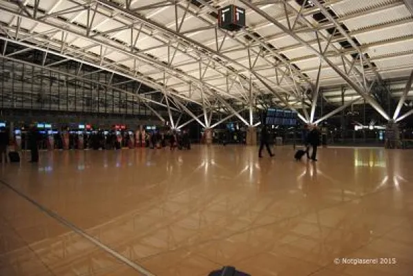 Bild: Facebook & Co. laden herzlich ein