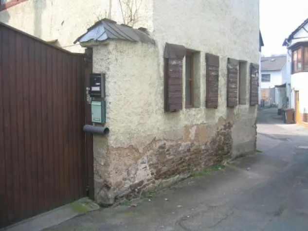 Bild: Bauschäden durch Mauerwerksfeuchte