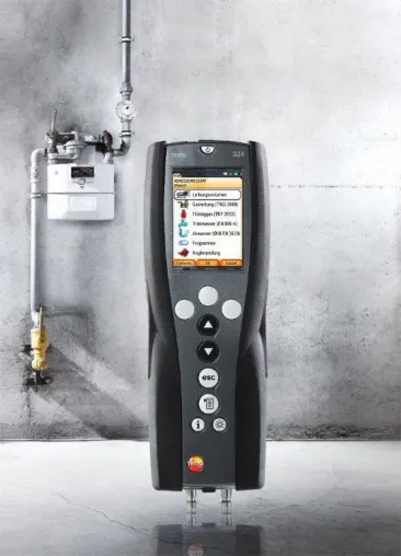 Bild: testo 324: High-End-Gerät für Messungen an Gas- und Wasserleitungen