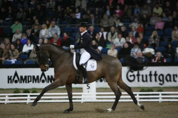 Isabell Werth gewinnt den Grand Prix um den Preis der Firma Stihl bei den German Masters Stuttgart Bild: Isabell Werth gewinnt den Grand Prix um den Preis der Firma Stihl bei den German Masters Stuttgart