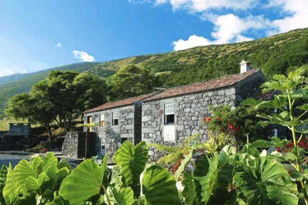 Bild: Hochgefühle im Ferienhaus auf den Azoren