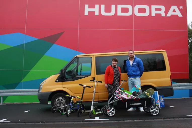 Bild: HUDORA spendet der Diakonie Wuppertal
