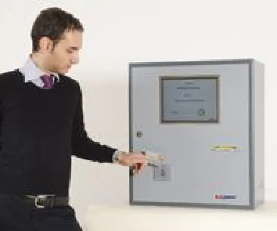 Messeneuheit: TCPOS SelfPayment Checkout Bild: Messeneuheit: TCPOS SelfPayment Checkout