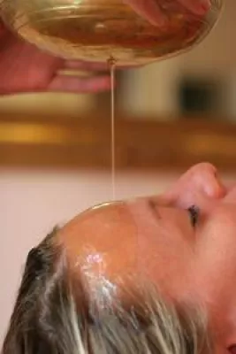 Bild: Tridosha Massageöl - Ayurveda Massage leicht gemacht