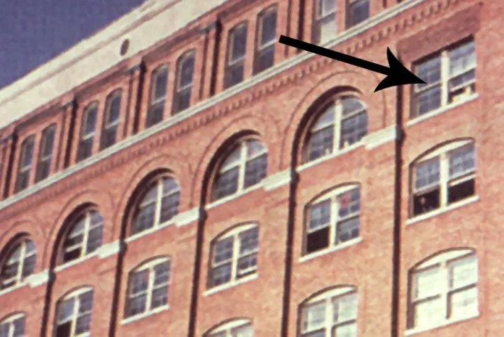 Bild: Ein Fenster für über 1 Million Dollar - Beweisstück zum Kennedy-Attentat wird versteigert