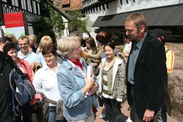Bild: Elisabeth von Thüringen beliebt wie nie zuvor - Besucherboom in Landesausstellung