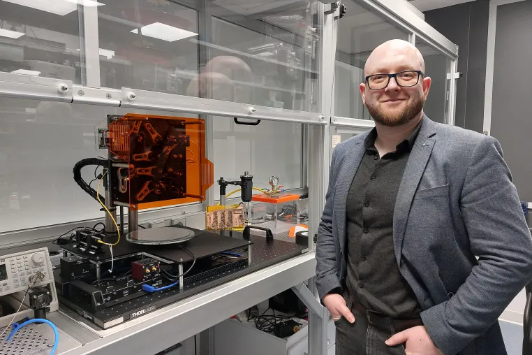 Neues KI-Verfahren in der Physik: Valide Ergebnisse trotz unvollständigen Messdaten Bild: Neues KI-Verfahren in der Physik: Valide Ergebnisse trotz unvollständigen Messdaten