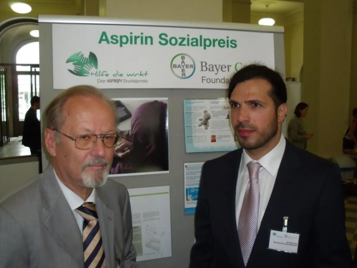 TelefonSeelsorger Mustafa Genel im Gespräch mit Stiftungsrat Gutschick (Geschäftsführer a.D. der Aktion Mensch)