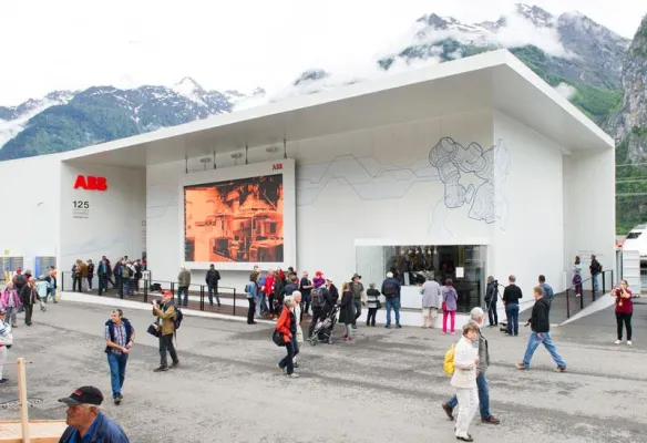 Bild: ADUNIC realisierte ABB Pavillons zur Eröffnung des Gotthard-Tunnels