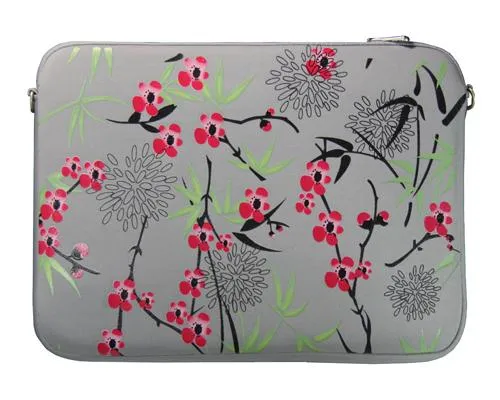 Bild: Rosarotes Blütenmeer statt Herbstmelancholie: Notebook-Sleeve 'Sakura' bringt Farbe in die dunkle Jahreszeit