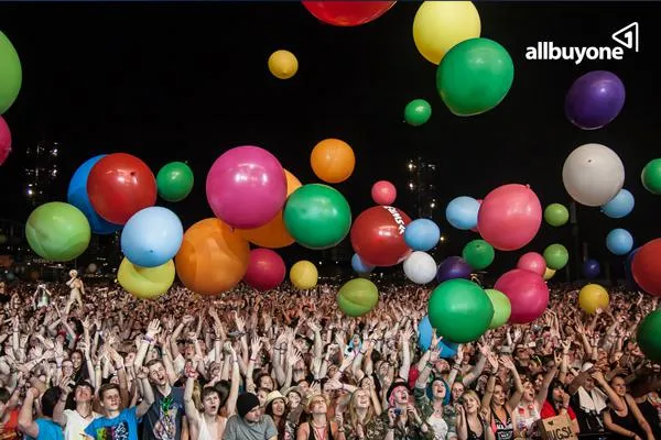 Bild: „Auf geht´s in den Festivalsommer 2013 – natürlich mit allbuyone“