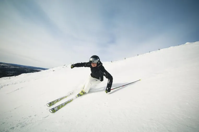 Starke Vertriebskooperation: SPORT 2000 vertreibt neue Fischer alpin Skibekleidungslinie exklusiv in Österreich Bild: Starke Vertriebskooperation: SPORT 2000 vertreibt neue Fischer alpin Skibekleidungslinie exklusiv in Österreich