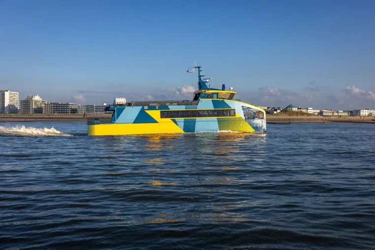 Bild: Frisia bereitet Elektrokatamaran auf Inbetriebnahme vor
