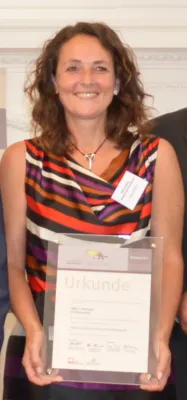 Bild: Die KMU-kreative Marketingunterstützung, Katja Hofmann am Mittelstandspreis ausgezeichnet.