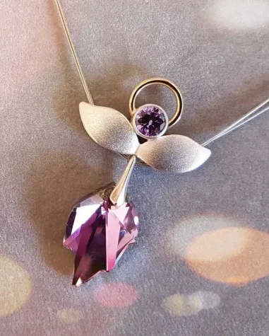 Bild: Wunderschöne Engel mit Swarovski ® Kristallen bei Frankfurt