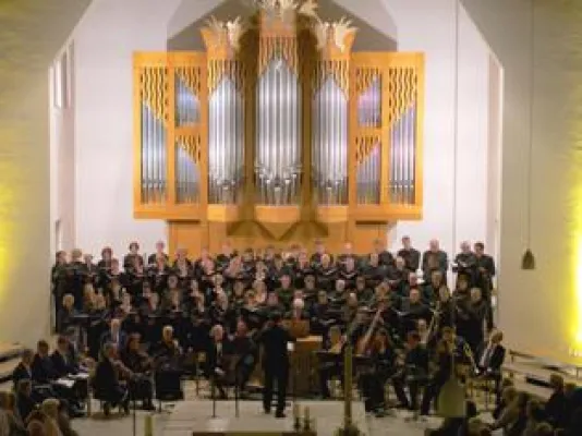 Bild: Thomas Gropper und seine Arcis-Vocalisten mit den Orfeo-Opern von Gluck und Monteverdi in München