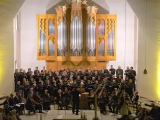 Bild: Thomas Gropper und seine Arcis-Vocalisten mit den Orfeo-Opern von Gluck und Monteverdi in München