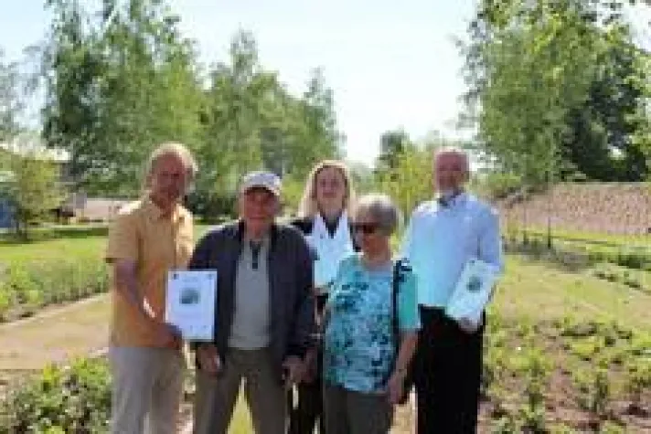 Bild: Landesgartenschau wird durch Baumstiftungen unterstützt