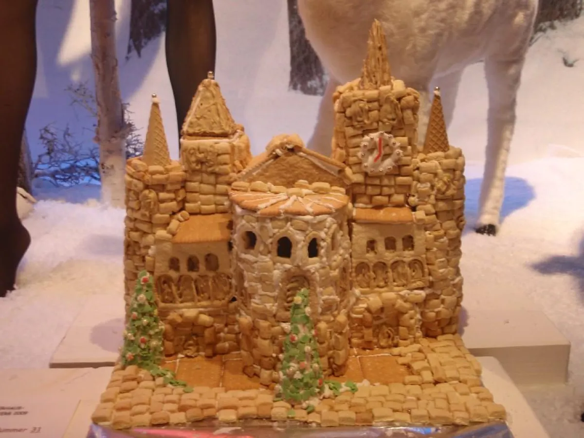 Der 7jährige Merlin aus Trier hat sich mit dem Trierer Dom den Vorjahressieg erbacken.