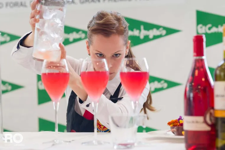 Auf der Suche nach dem besten Weincocktail Bild: Auf der Suche nach dem besten Weincocktail