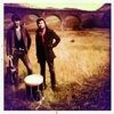 Gewinnspiel: Olis Radioshow verlost signierte Mini-Alben von Martin&James Bild: Gewinnspiel: Olis Radioshow verlost signierte Mini-Alben von Martin&James