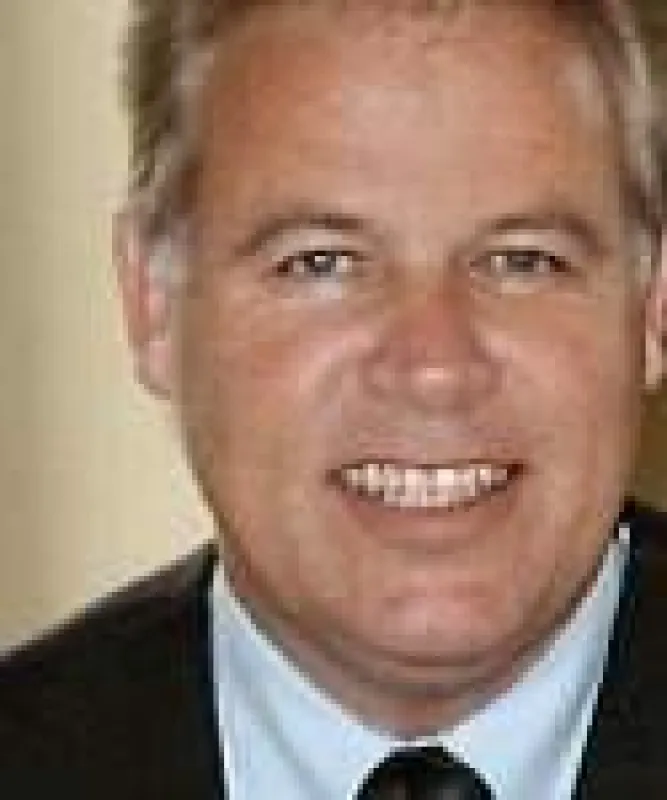 DI Dr. Gerald Mathis ist Geschäftsführer des ISK Institut für Standort-, Regional- und Kommunalentwicklung in Dornbirn und Leiter des Hochschullehrganges Standort-, Regional- und Kommunalentwicklung a