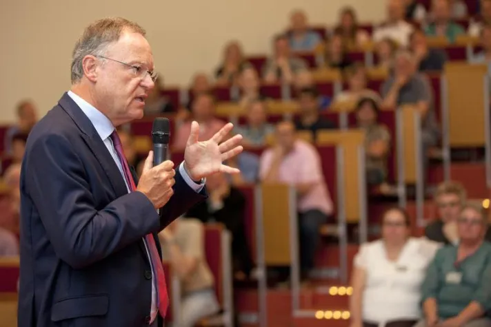 Ministerpräsident Weil bekennt sich zur MHH Bild: Ministerpräsident Weil bekennt sich zur MHH