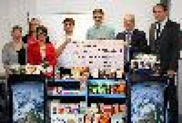 Bild: Stiftung Kreissparkasse fördert Schülerjuniorenfirma 'Mercatio' der Jakob-Friedrich-Schöllkopf-Schule