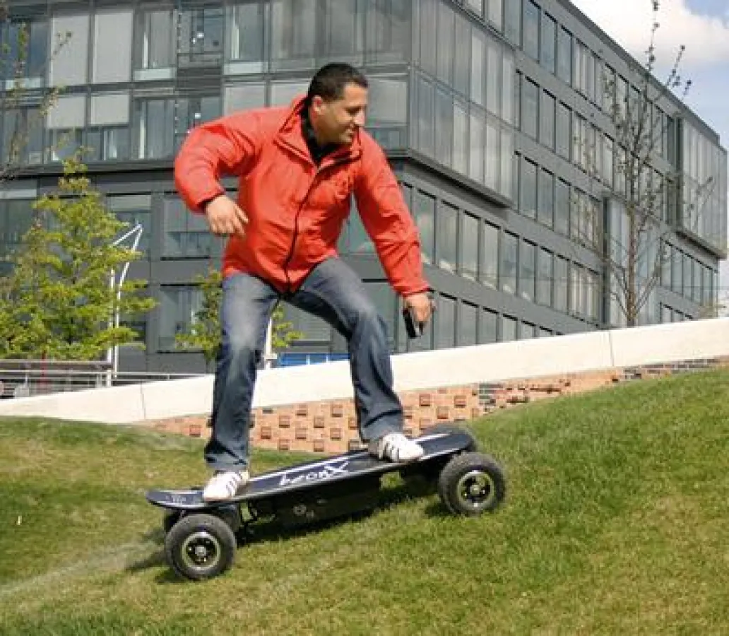 Das beonX 800 W Offroad-Board beim Einsatz