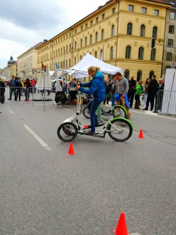 Bild: Streetlife-Festival 2013 mit dem FreeCross als Hingucker