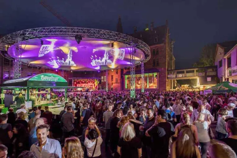 Bild: Magic Sky beim Burgfest der Höpfner Privatbrauerei