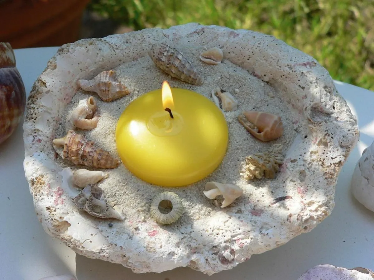 Kerzen in RAL-Qualität zaubern Urlaubsfeeling zuhause. Foto: Gütegemeinschaft Kerzen