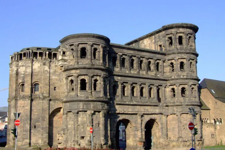 Bild: 32x UNESCO-Welterbe in den Trierer Viehmarktthermen - Ausstellung zeigt deutsche Welterbestätten