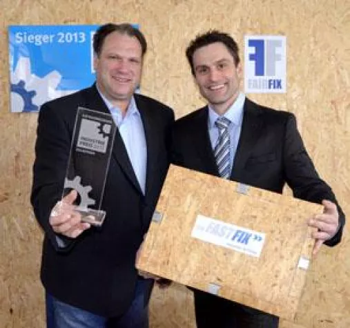 „Industriepreis 2013“ für patentiertes Verpackungskistensystem Bild: „Industriepreis 2013“ für patentiertes Verpackungskistensystem