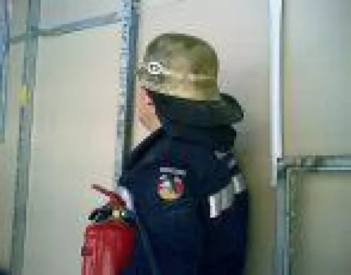 Bild: Brandposten/ Brandwache bei Bauarbeiten