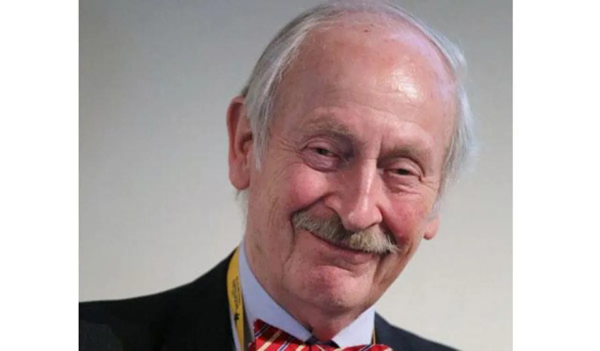 Professor Dr. Fritz H. Schröder