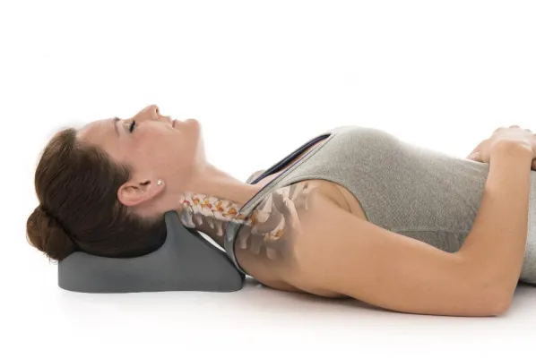Bild: Mit Entspannung gegen den Schmerz: Innovative Therapieunterlage für den Nacken