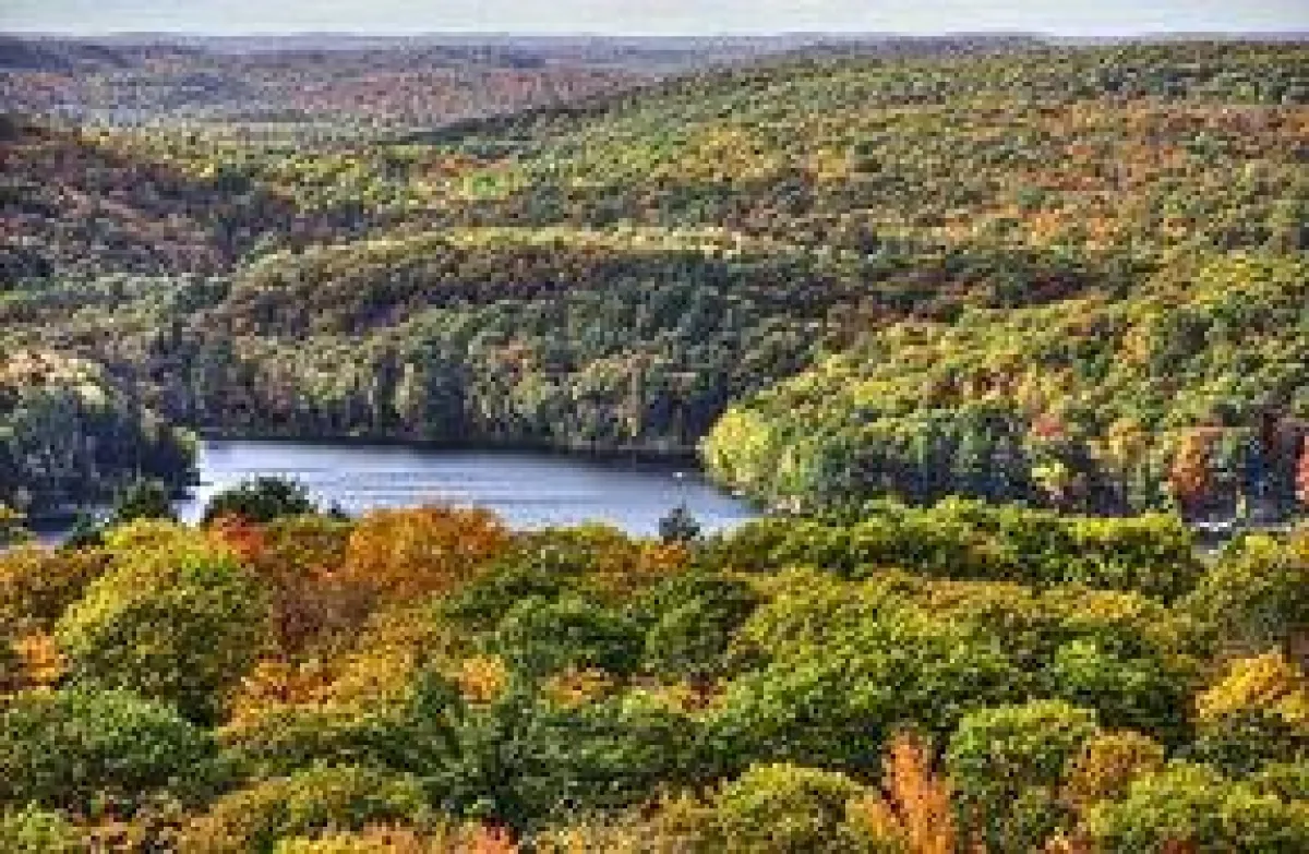 (c) Ontario Tourism