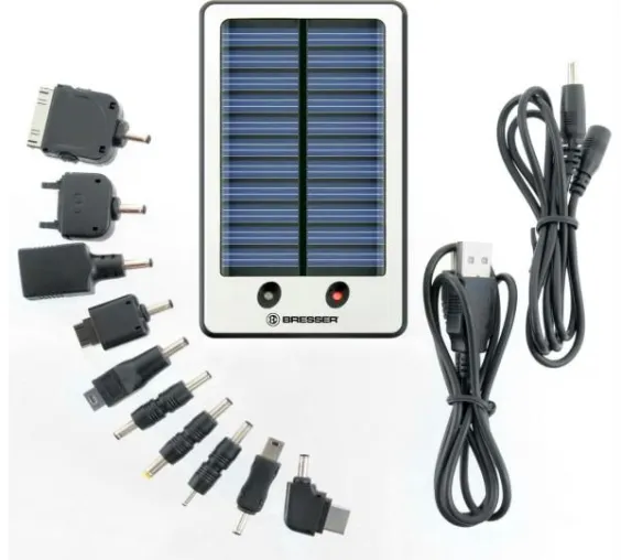 Bild: Multimedia-Mittagspause für LKW-Fahrer: Mit Solar Charger Handy & Co. einfach während der Fahrt aufladen