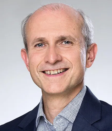 Bild: Prof. Andreas Zimber leitet Studiengang Psychologie und Management - Lehrmethoden und Praxisnähe im Fokus